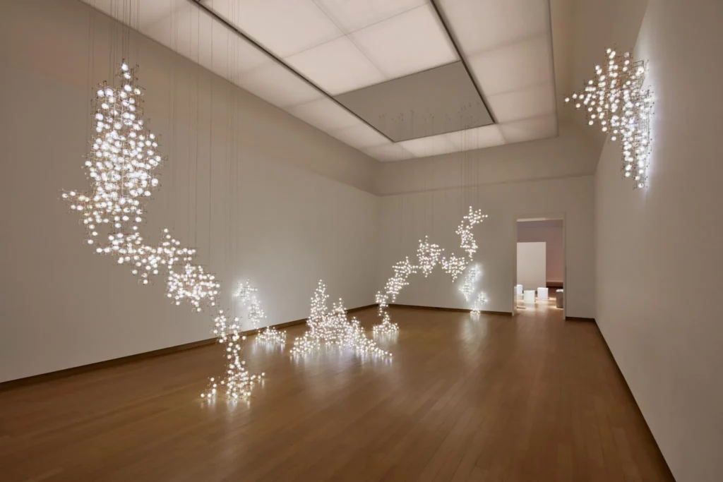 Fragile Future, ongoing Phosphorus bronze, LED’s, real dandelion seeds, Site specific installation Photo: Ronald Smits