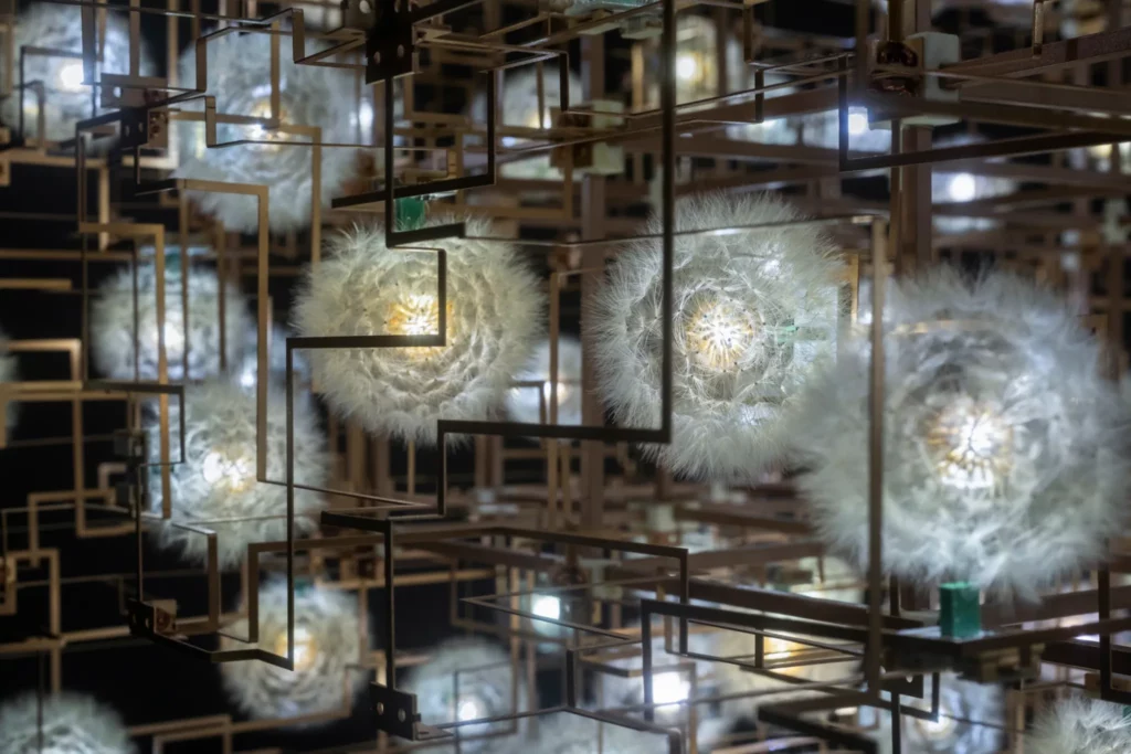 Fragile Future, ongoing Phosphorus bronze, LED’s, real dandelion seeds, Site specific installation Photo: Henning Rogge